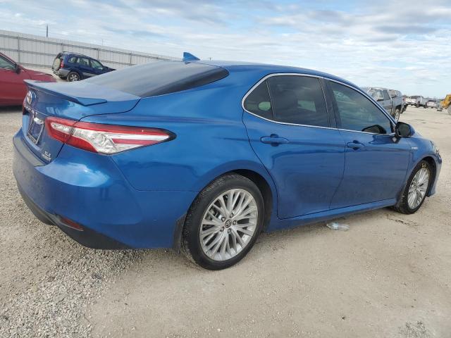 Photo 3 from auction – 2020 TOYOTA CAMRY XLE with VIN 4T1F31AK4LU017769