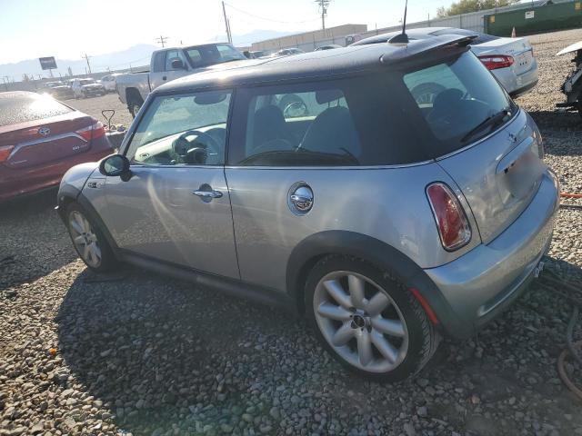 Photo 2 from auction – 2005 MINI COOPER S with VIN WMWRE33585TL14354