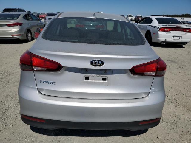 Photo 6 from auction – 2017 KIA FORTE LX with VIN 3KPFK4A76HE038729