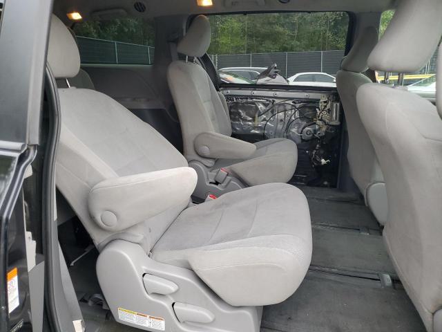 Photo 11 from auction – 2015 TOYOTA SIENNA with VIN 5TDZK3DC5FS672343