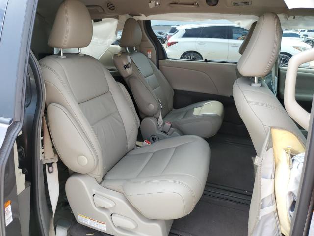 Photo 11 from auction – 2017 TOYOTA SIENNA XLE with VIN 5TDYZ3DC3HS835310