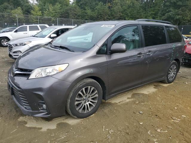 Photo 1 from auction – 2018 TOYOTA SIENNA XLE with VIN 5TDYZ3DC0JS935094