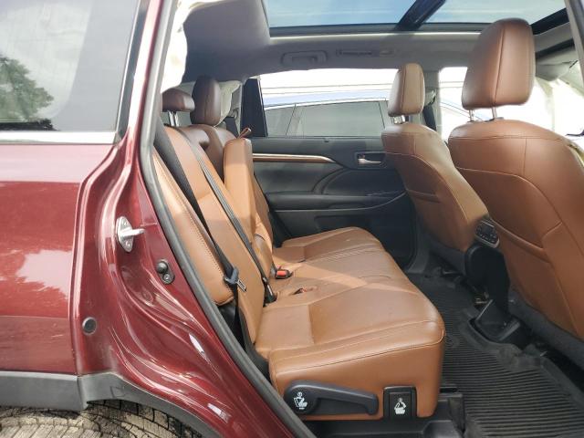 Photo 11 from auction – 2018 TOYOTA HIGHLANDER with VIN 5TDDZRFH6JS492413