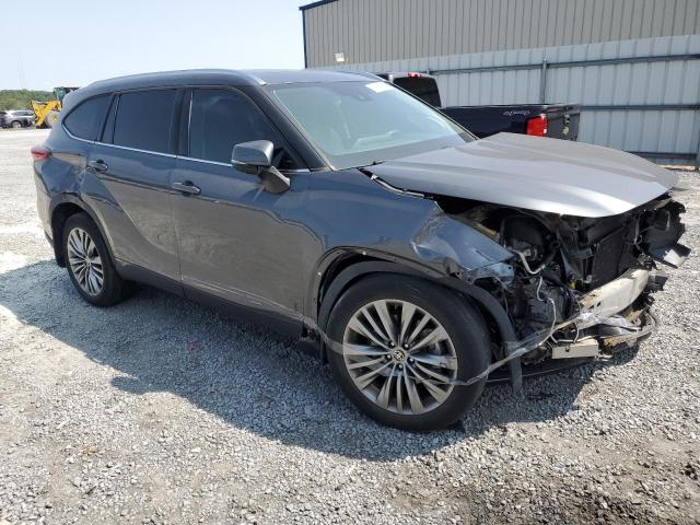 Photo 4 from auction – 2020 TOYOTA HIGHLANDER with VIN 5TDFZRBH6LS004742