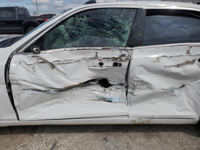 Photo 7 from auction – 2017 CHRYSLER 300 LIMITE with VIN 2C3CCAAG2HH540192