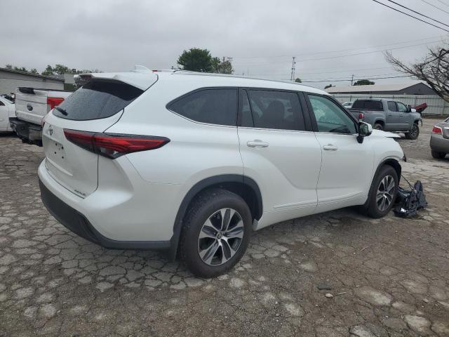 Photo 3 from auction – 2022 TOYOTA HIGHLANDER with VIN 5TDHZRBH7NS235919