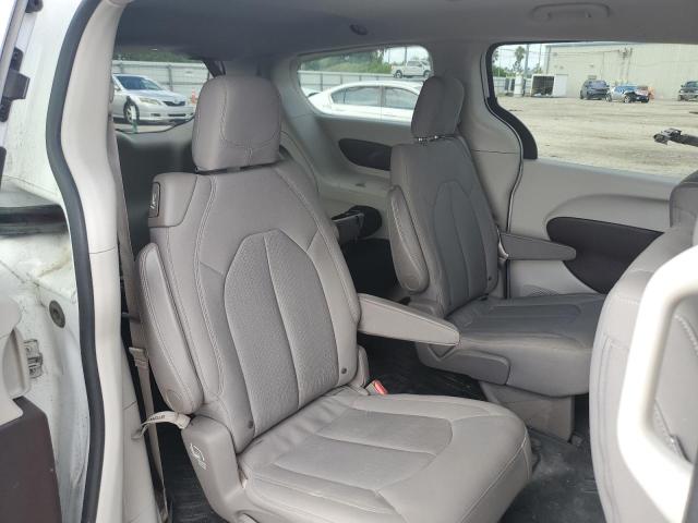 Photo 11 from auction – 2018 CHRYSLER PACIFICA L with VIN 2C4RC1CGXJR178194
