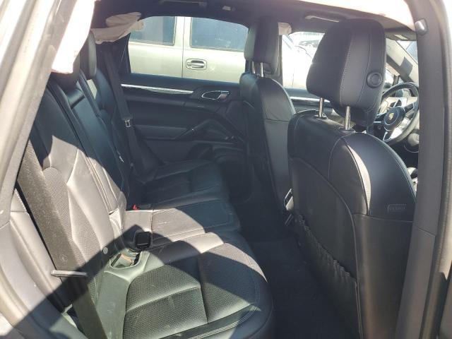 Photo 10 from auction – 2017 PORSCHE CAYENNE S with VIN WP1AB2A29HLA52651