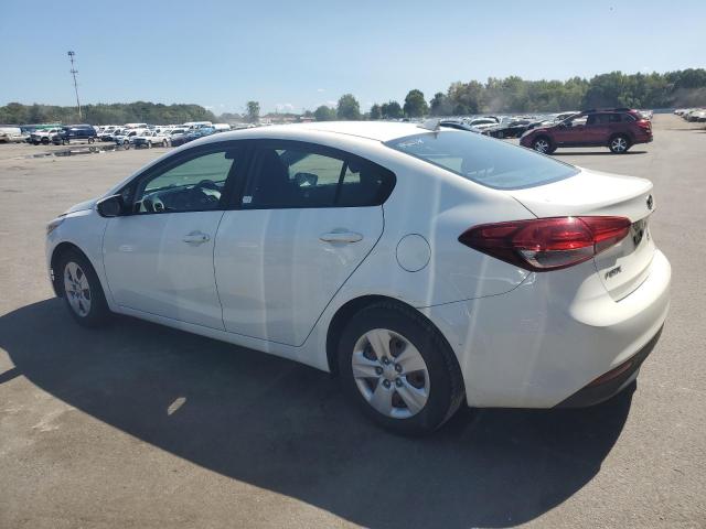 Photo 2 from auction – 2017 KIA FORTE LX with VIN 3KPFK4A70HE112727