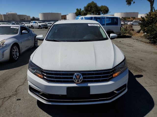 Photo 5 from auction – 2017 VOLKSWAGEN PASSAT S with VIN 1VWAT7A33HC007271