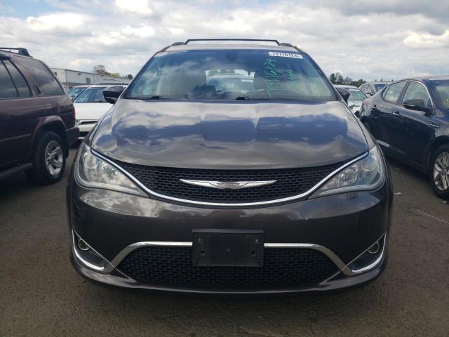 Photo 5 from auction – 2017 CHRYSLER PACIFICA T with VIN 2C4RC1BGXHR668405