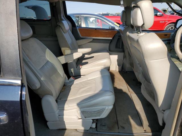 Photo 11 from auction – 2010 CHRYSLER TOWN & COU with VIN 2A4RR7DX6AR442005