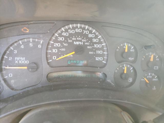Photo 9 from auction – 2005 CHEVROLET SILVERADO with VIN 1GCEC14V95E242093