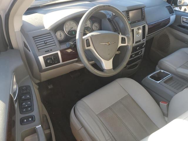 Photo 8 from auction – 2010 CHRYSLER TOWN & COU with VIN 2A4RR5D10AR319784