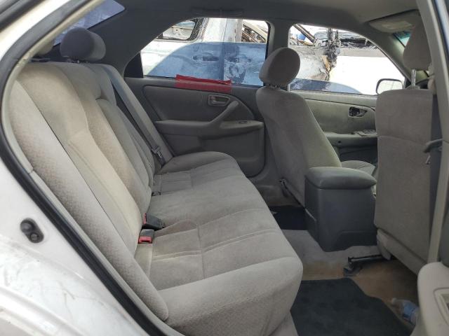 Photo 11 from auction – 2000 TOYOTA CAMRY CE with VIN 4T1BG22K8YU933238
