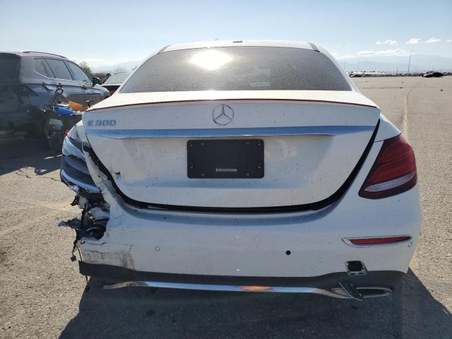 Photo 6 from auction – 2017 MERCEDES-BENZ E 300 with VIN WDDZF4JB1HA259511