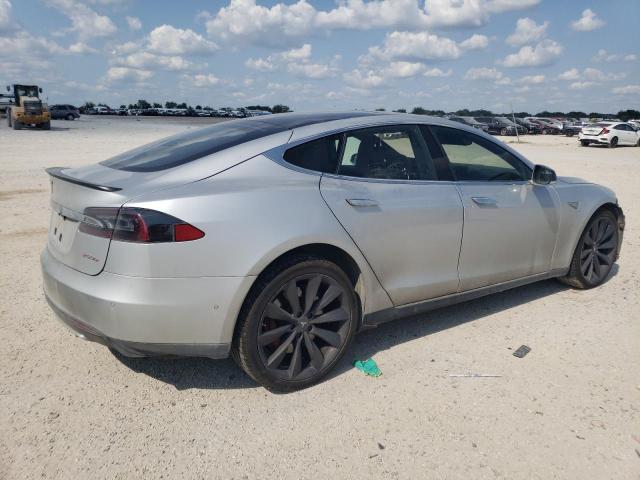 Photo 3 from auction – 2015 TESLA MODEL S P8 with VIN 5YJSA1H43FF082190