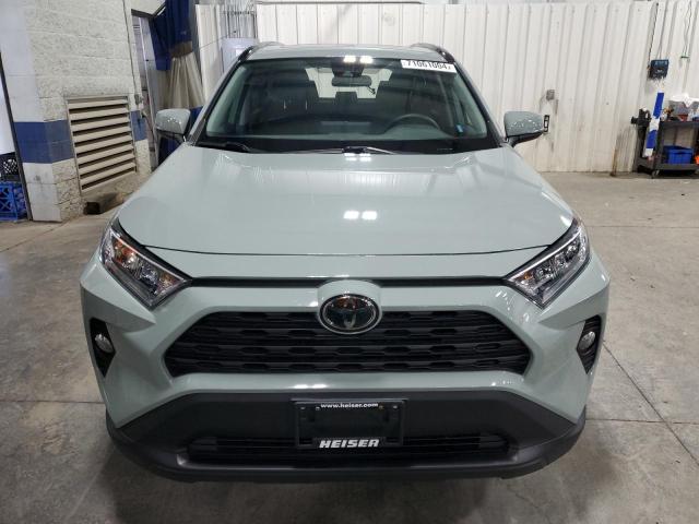 Photo 5 from auction – 2019 TOYOTA RAV4 XLE with VIN 2T3P1RFV2KW083724