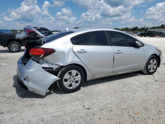 Photo 3 from auction – 2017 KIA FORTE LX with VIN 3KPFK4A75HE135159