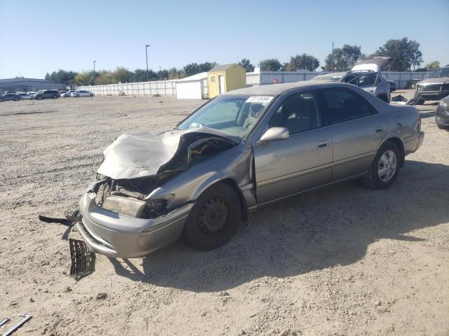 TOYOTA CAMRY CE 2000 with VIN JT2BG22K5Y0499218 - Photo from auction