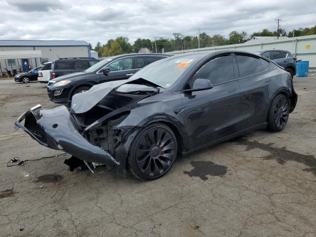 TESLA MODEL Y 2024 with VIN 7SAYGDEF7RF049037 - Photo from auction