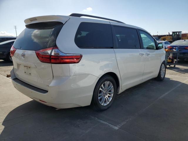 Photo 3 from auction – 2015 TOYOTA SIENNA XLE with VIN 5TDYK3DC8FS634827