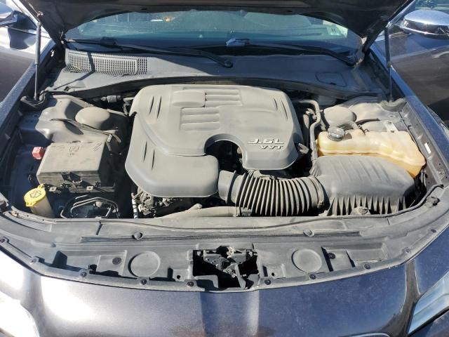 Photo 11 from auction – 2015 CHRYSLER 300C with VIN 2C3CCAKG4FH767296