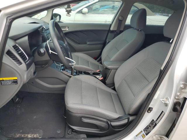 Photo 7 from auction – 2017 KIA FORTE LX with VIN 3KPFL4A72HE059574