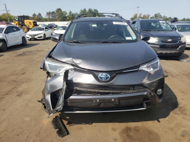 Photo 5 from auction – 2017 TOYOTA RAV4 with VIN JTMRJREV2HD099020