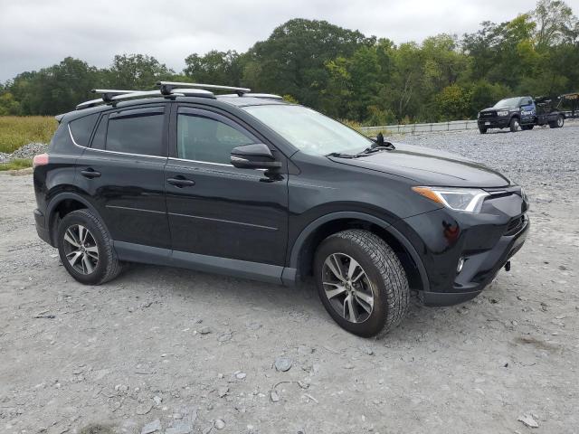 Photo 4 from auction – 2016 TOYOTA RAV4 XLE with VIN 2T3WFREV3GW286031