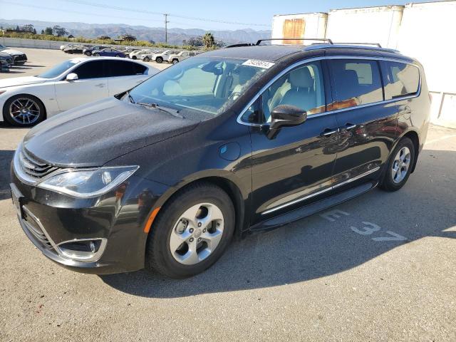 CHRYSLER PACIFICA H 2018 with VIN 2C4RC1L79JR124854 - Photo from auction