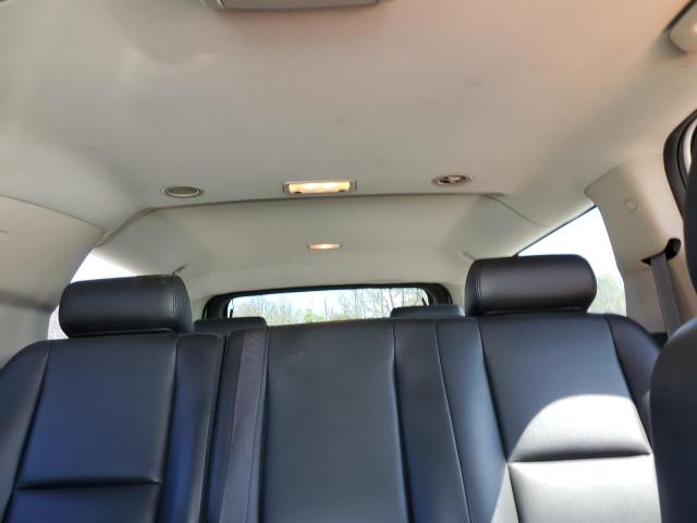 Photo 10 from auction – 2010 CHEVROLET SUBURBAN K with VIN 1GNUKHE34AR172002