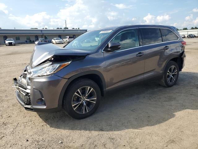 TOYOTA HIGHLANDER 2019 with VIN 5TDZZRFH4KS303605 - Photo from auction