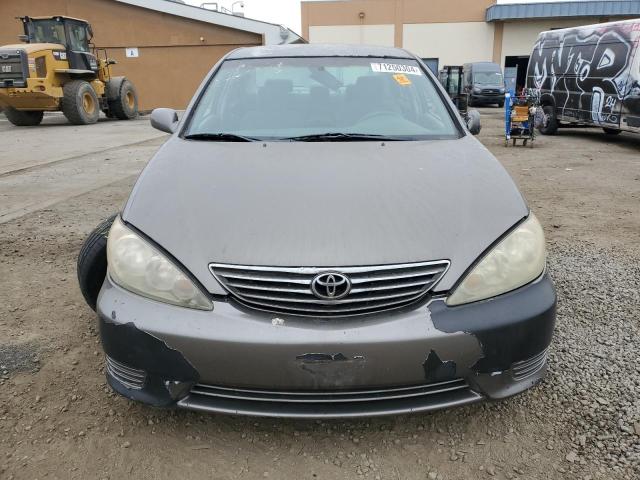 Photo 5 from auction – 2005 TOYOTA CAMRY LE with VIN 4T1BF30K65U599606