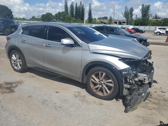 Photo 4 from auction – 2017 INFINITI QX30 BASE with VIN SJKCH5CP9HA033285