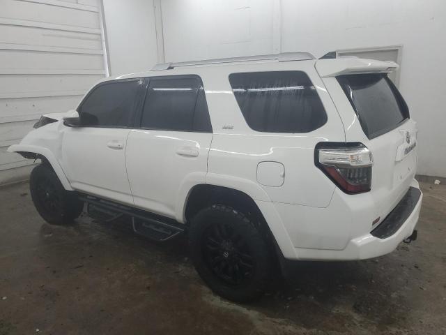 Photo 2 from auction – 2018 TOYOTA 4RUNNER SR with VIN JTEBU5JR1J5581662