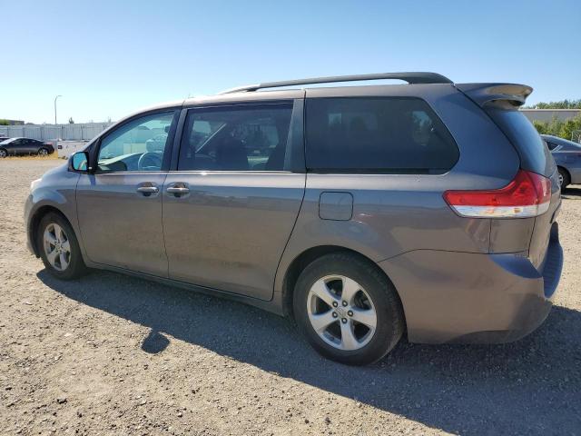 Photo 2 from auction – 2011 TOYOTA SIENNA LE with VIN 5TDKK3DC3BS049573