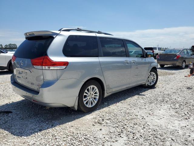 Photo 3 from auction – 2011 TOYOTA SIENNA XLE with VIN 5TDYK3DC3BS147190