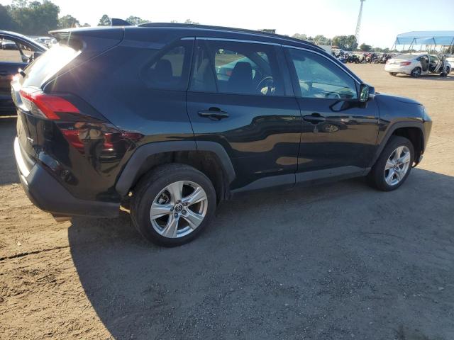 Photo 3 from auction – 2021 TOYOTA RAV4 XLE with VIN 2T3W1RFV4MC108512