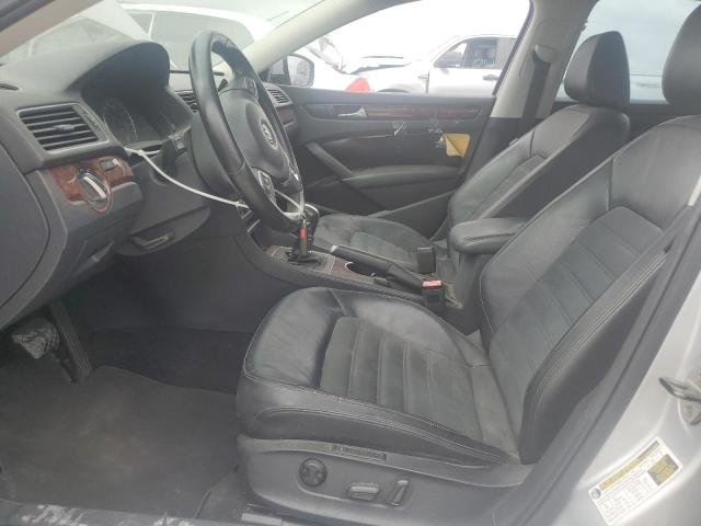 Photo 7 from auction – 2013 VOLKSWAGEN PASSAT SEL with VIN 1VWCM7A37DC024140