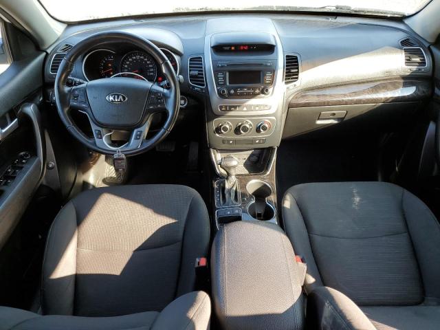 Photo 8 from auction – 2014 KIA SORENTO LX with VIN 5XYKTDA77EG506199