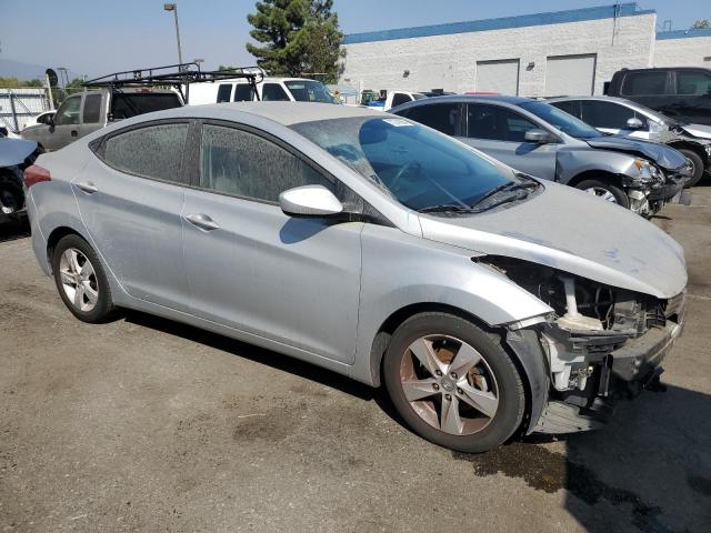 Photo 4 from auction – 2013 HYUNDAI ELANTRA GL with VIN 5NPDH4AE0DH330192