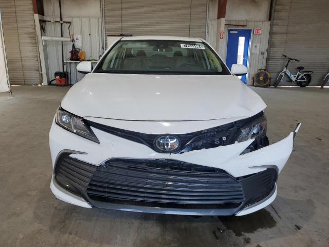 Photo 5 from auction – 2022 TOYOTA CAMRY LE with VIN 4T1C11AK2NU678132