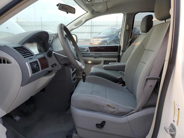 Photo 7 from auction – 2010 CHRYSLER TOWN & COU with VIN 2A4RR5D16AR285351