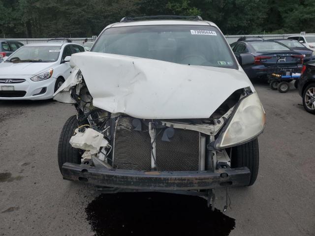Photo 5 from auction – 2010 TOYOTA SIENNA XLE with VIN 5TDDK4CC0AS030333