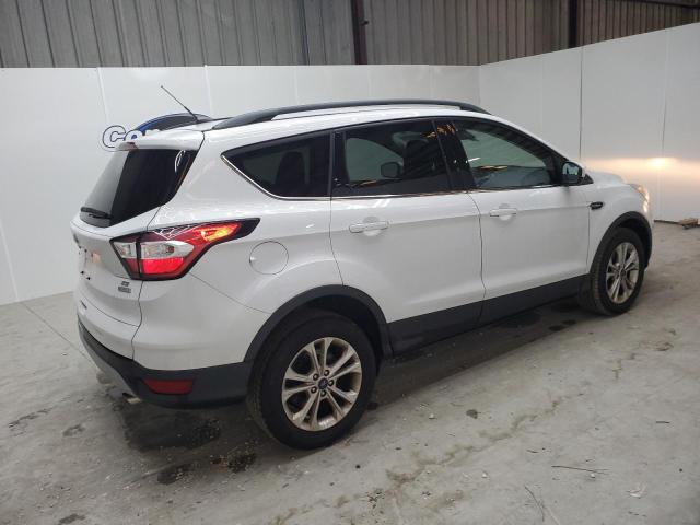 Photo 3 from auction – 2018 FORD ESCAPE SE with VIN 1FMCU0GD4JUC63141