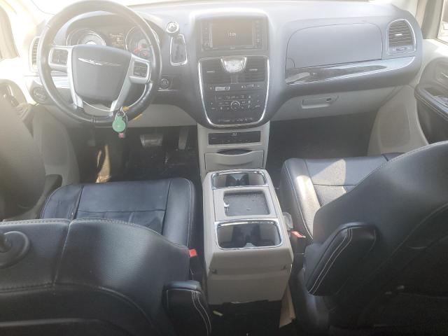 Photo 8 from auction – 2013 CHRYSLER TOWN & COU with VIN 2C4RC1CG5DR818901