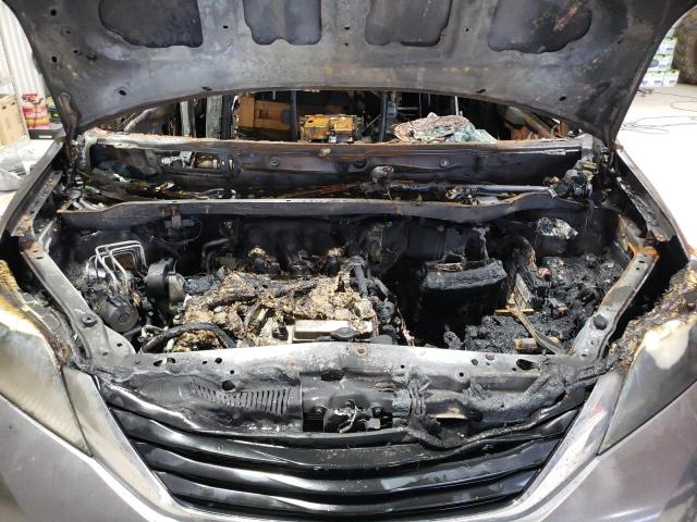 Photo 12 from auction – 2011 TOYOTA SIENNA LE with VIN 5TDKK3DC6BS039748
