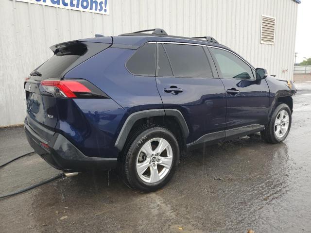 Photo 3 from auction – 2019 TOYOTA RAV4 XLE with VIN 2T3W1RFV2KW014172