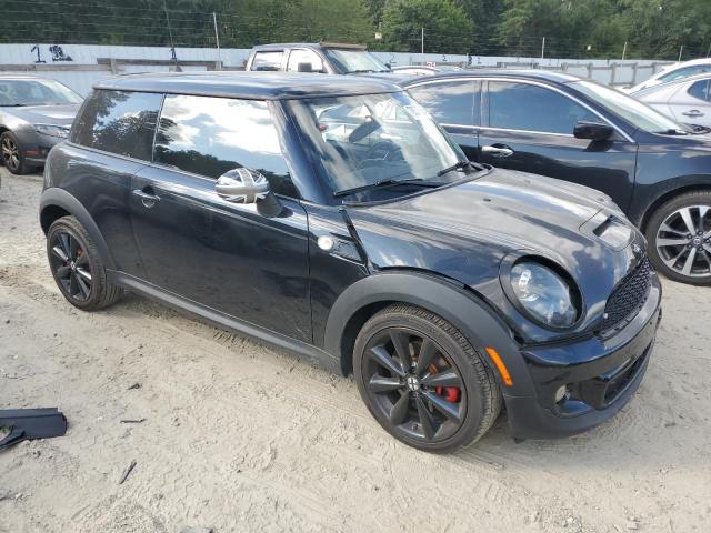 Photo 4 from auction – 2011 MINI COOPER S with VIN WMWSV3C53BTY21062